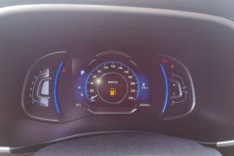 现代 途胜 2020款 280TGDi 两驱GLS时尚版 国VI中控内饰14