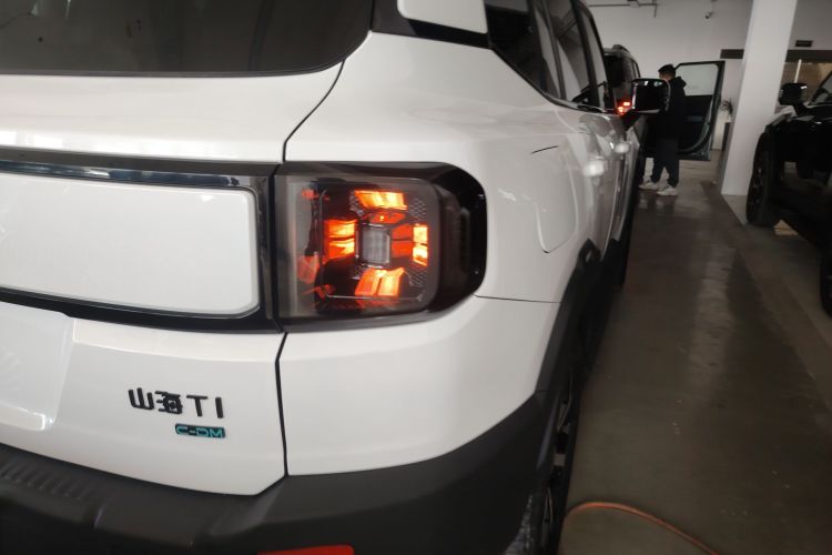 捷途山海T1 2024款 150km 向海车身外观9