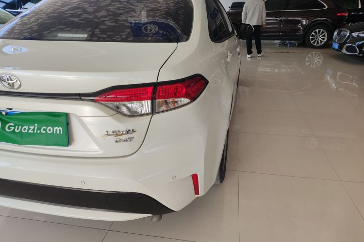 丰田 雷凌 2019款 185T CVT豪华版 国VI车身外观6006