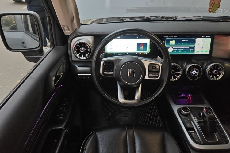 坦克300 2021款 越野版 2.0T 挑战者中控内饰13