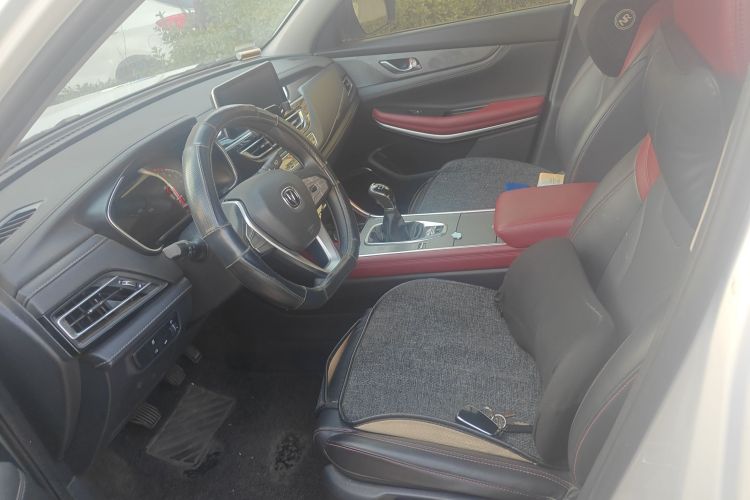 长安CS75 2022款 蓝鲸版 1.5T 手动时尚型中控内饰19