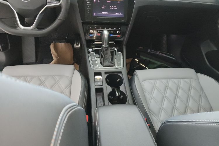 大众 迈腾 2023款 200万辆纪念版 330TSI DSG领先型局部细节18