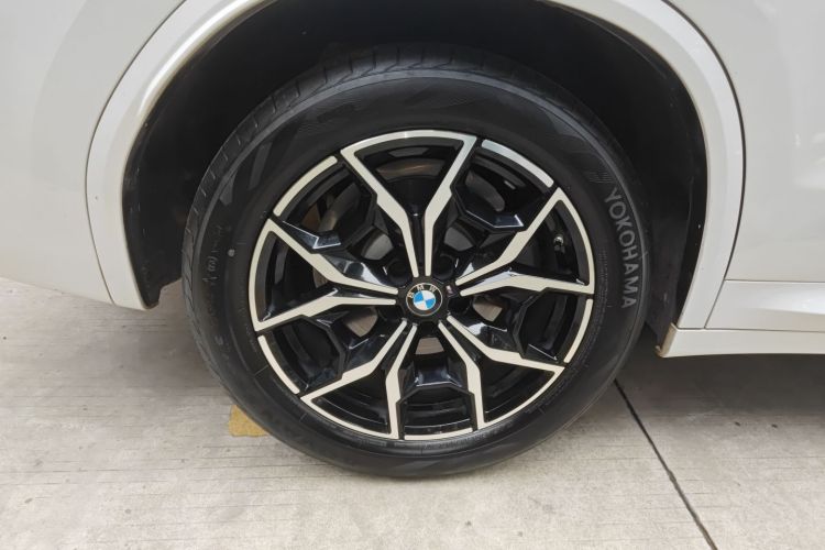 宝马X3 2022款 改款 xDrive25i M运动套装车身外观6008