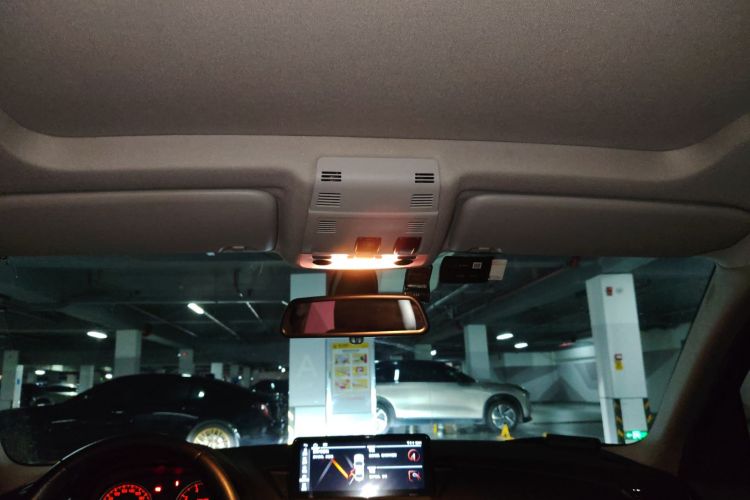 宝马X1 2015款 sDrive18i 时尚晋级版中控内饰22