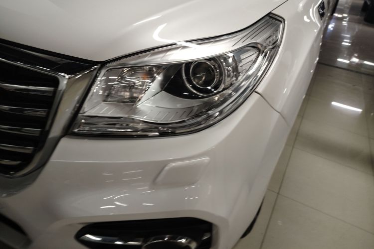 哈弗H9 2017款 2.0T 柴油四驱尊享型 5座局部细节36