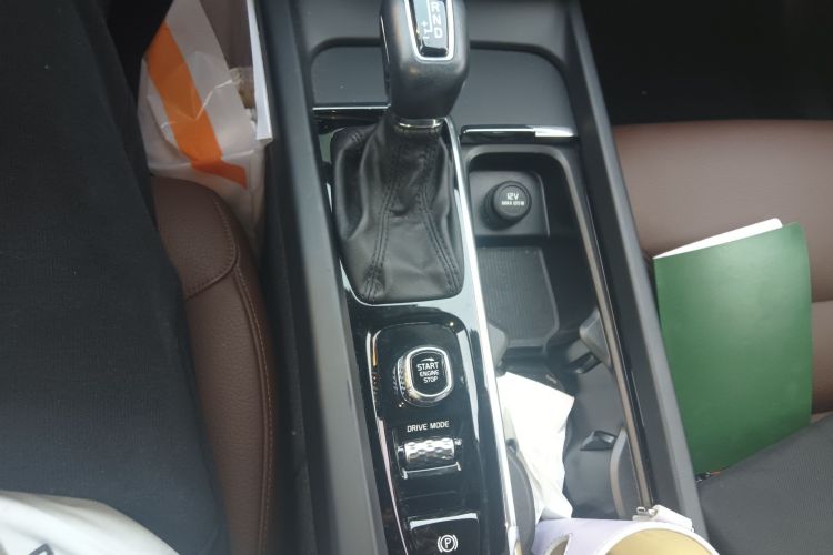 沃尔沃XC60 2019款 T5 四驱智远版 国V中控内饰18