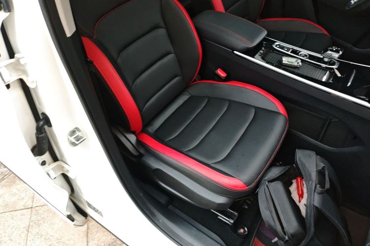 思皓X8 2021款 300T DCT领先智联版 7座局部细节41