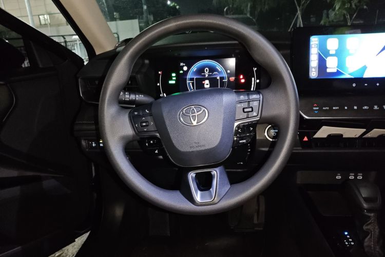 丰田 凯美瑞 2024款 双擎 2.0HE 精英版中控内饰13