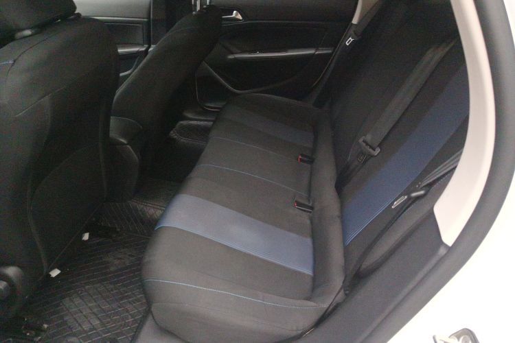 标致308 2019款 230THP 自动豪华版 国V中控内饰21