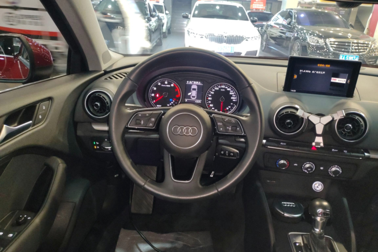 奥迪A3 2019款 Limousine 35 TFSI 进取型 国VI中控内饰13