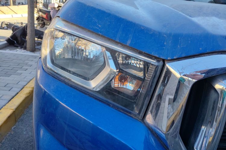 上汽大通MAXUS 大通T60 2017款 2.0T汽油自动两驱高底盘舒享型标厢车身外观6006