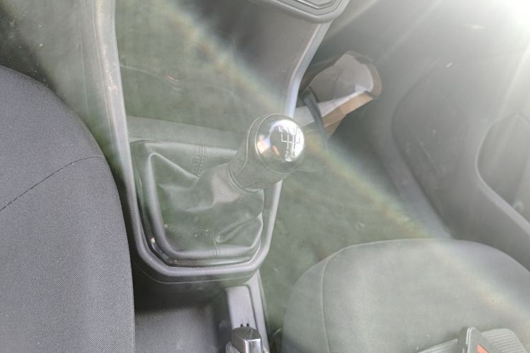 大众 捷达 2019款 梦想版 1.4L 手动时尚型中控内饰18