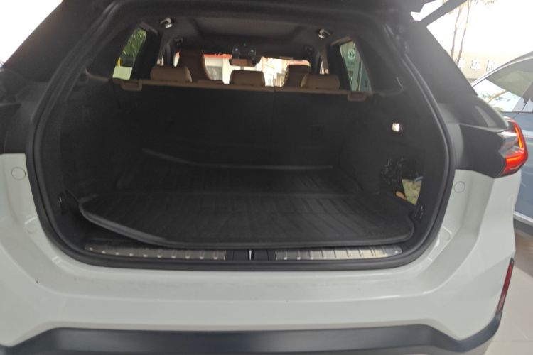 蔚来ES6 2020款 430KM 性能版机舱底盘23