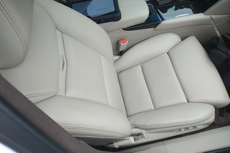 凯迪拉克XTS 2014款 28T 铂金版局部细节41