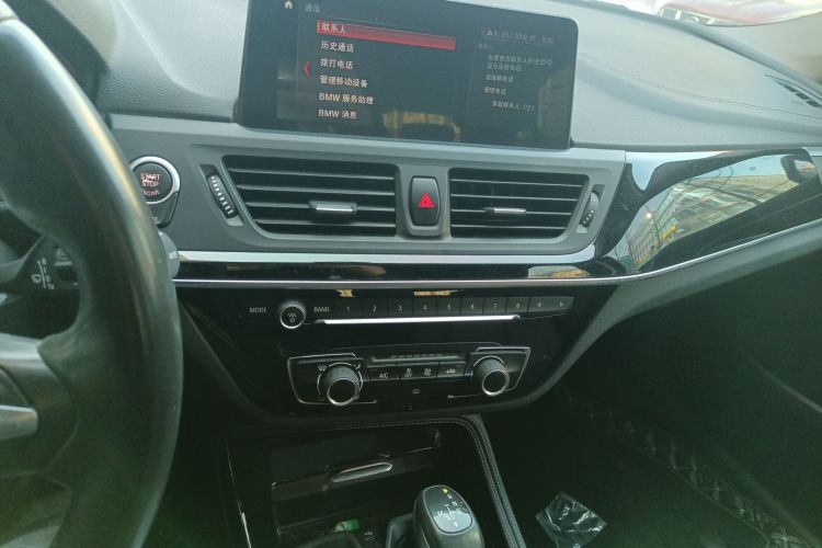 宝马1系 2019款 118i M运动套装中控内饰16