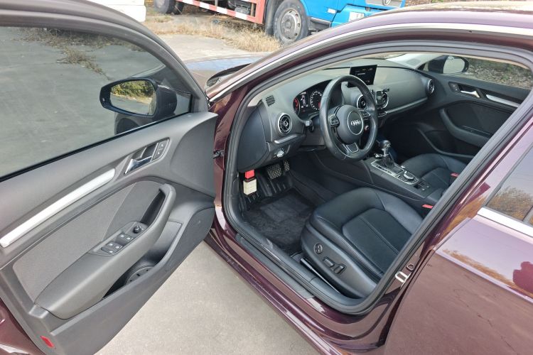 奥迪A3 2016款 Sportback 35 TFSI 领英型中控内饰20