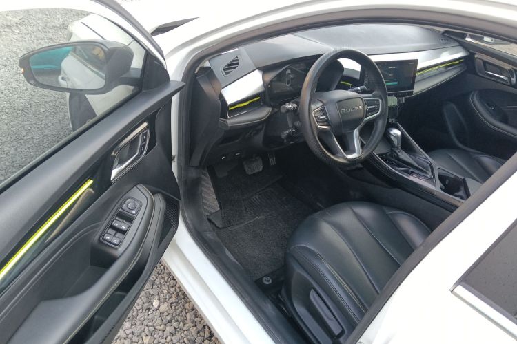 荣威i5 2021款 1.5L CVT钻石版中控内饰20