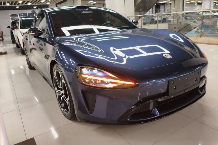 小米汽车 小米SU7 2024款 四驱Max创始版车身外观3