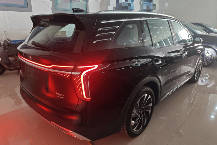 红旗HS7 PHEV 2024款 2.0T PHEV 四驱旗畅版 6座车身外观7