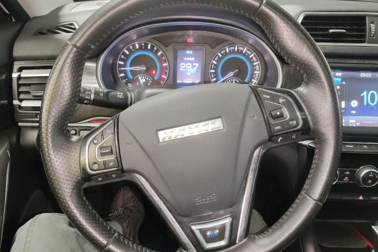 哈弗H2 2017款 蓝标 1.5T 自动两驱豪华型中控内饰13