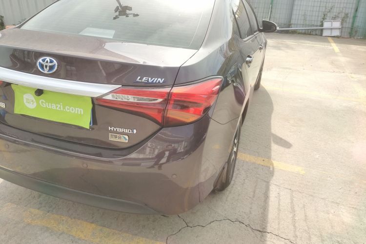 丰田 雷凌 2017款 改款双擎 1.8H GS-L E-CVT领先版 国V车身外观9