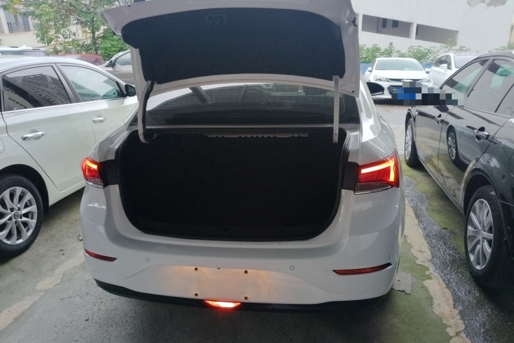 别克 英朗 2021款 改款 典范 1.5L 自动精英型机舱底盘23