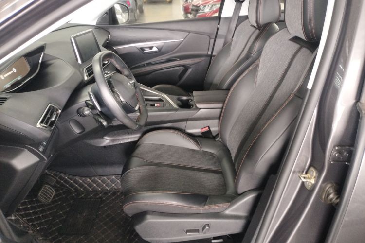 标致5008 2017款 380THP 5座精英版局部细节19