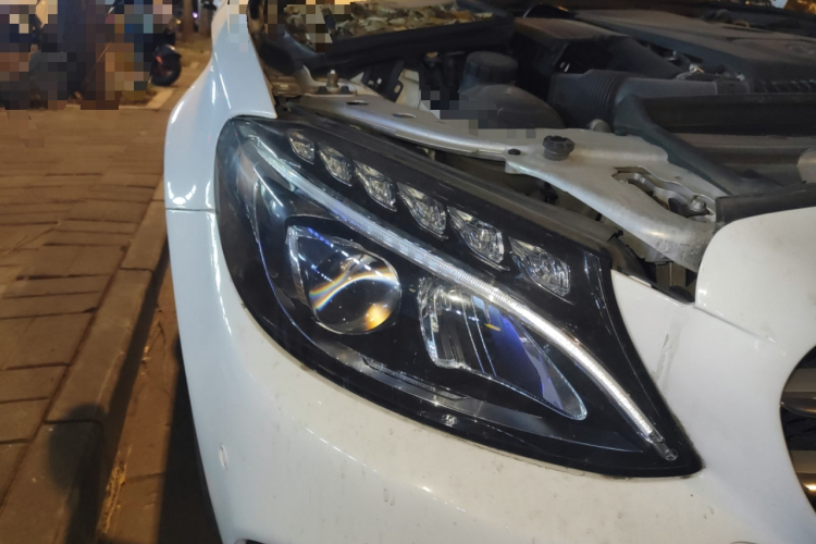 奔驰C级 2018款 C 200 L 运动版车身外观6006