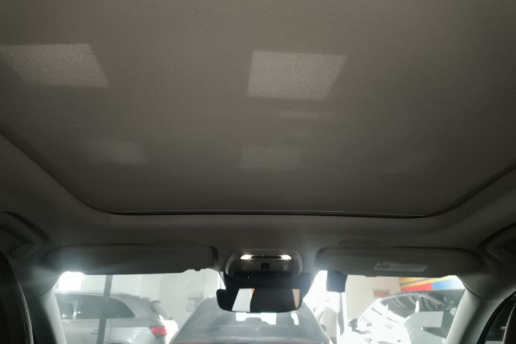 沃尔沃S90 2019款 T5 智雅版中控内饰22