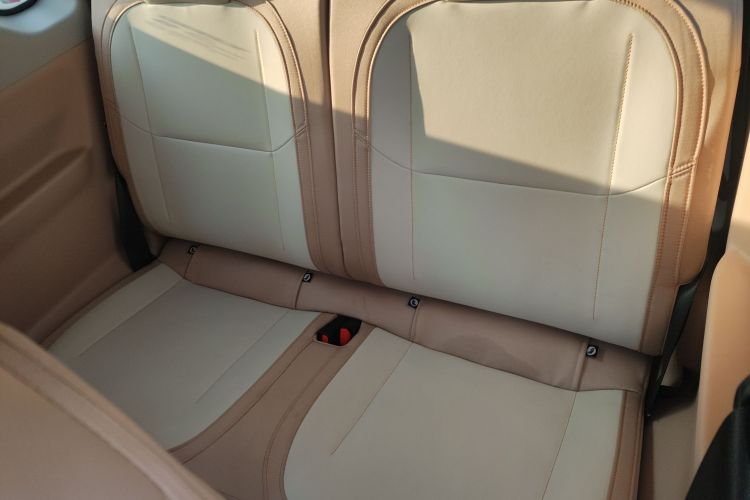 吉利银河 2023款 熊猫mini 200km 耐力熊中控内饰21