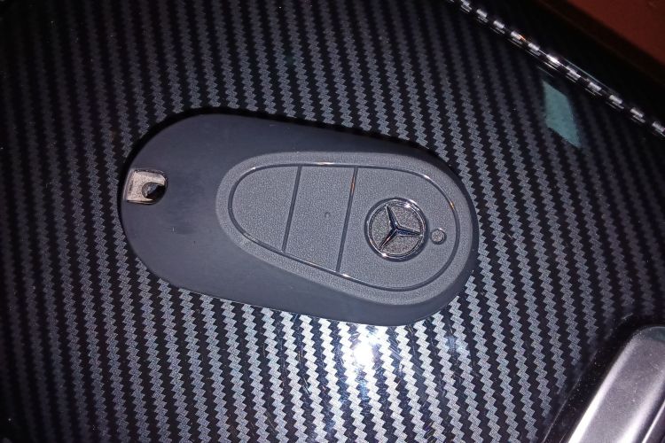 奔驰GLC 2024款 GLC 300 L 4MATIC 动感型 5座中控内饰7001