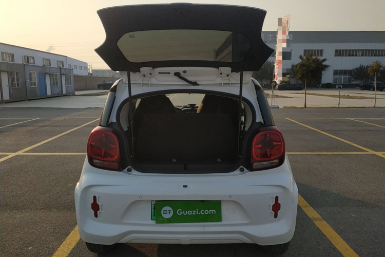 荣威 科莱威CLEVER 2022款 311km元气啵啵版机舱底盘23