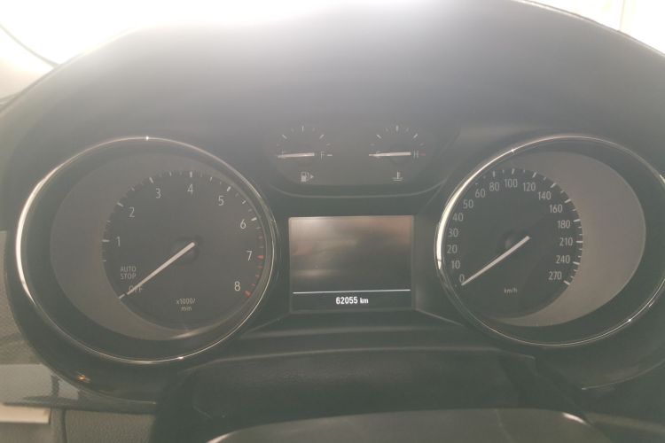 别克 威朗 2020款 20T CVT领先型中控内饰14