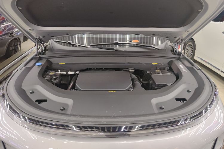 理想汽车 理想L9 2022款 Max机舱底盘24