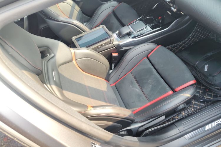 奔驰A级AMG 2021款 AMG A 35 L 4MATIC 炽夜特别版局部细节41