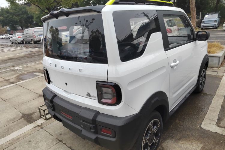 吉利银河 2025款 210km 熊猫骑士车身外观6005