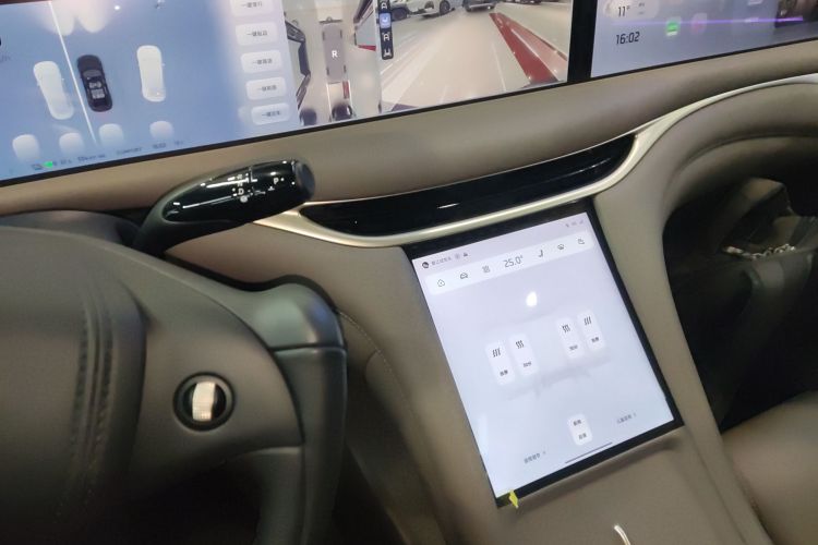 智己汽车 智己L6 2025款 Ultra中控内饰18