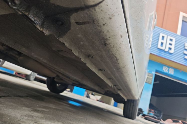 吉利汽车 金刚 2016款 1.5L 手动精英型局部细节9002