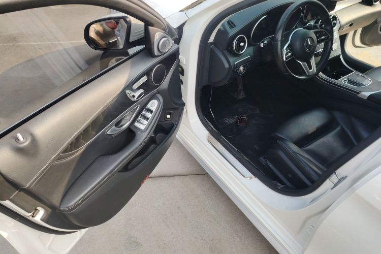 奔驰C级 2019款 C 260 L 运动版中控内饰7003