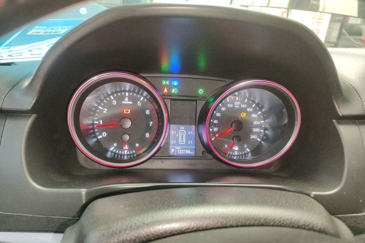 哈弗H6 2015款 运动版 1.5T 自动两驱豪华型中控内饰14