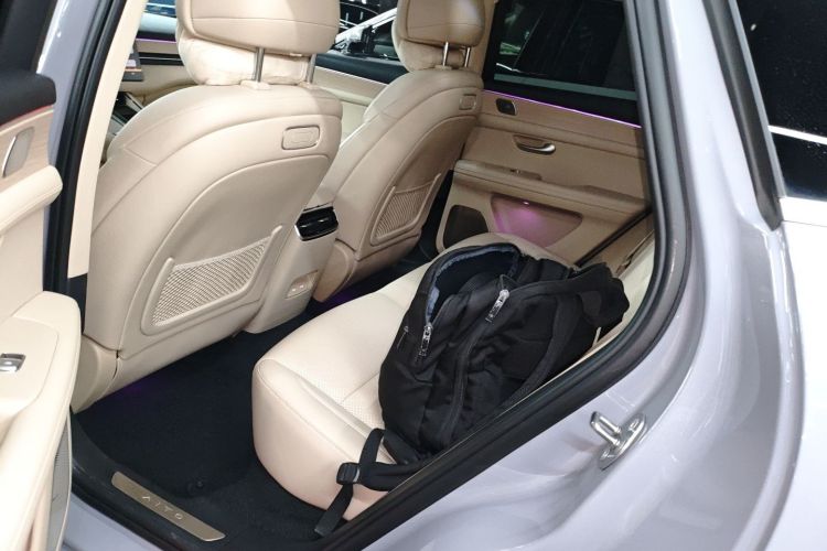 鸿蒙智行 问界M5 2025款 纯电  Ultra 后驱版中控内饰21