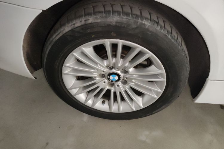 宝马5系 2014款 525Li 领先型车身外观6008