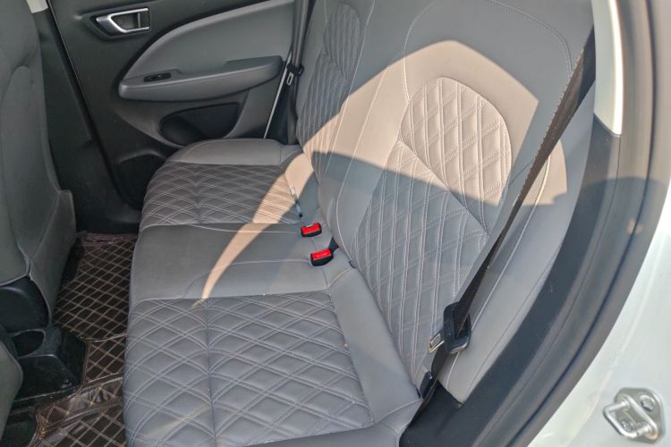 零跑汽车 零跑T03 2021款 400舒享版中控内饰21