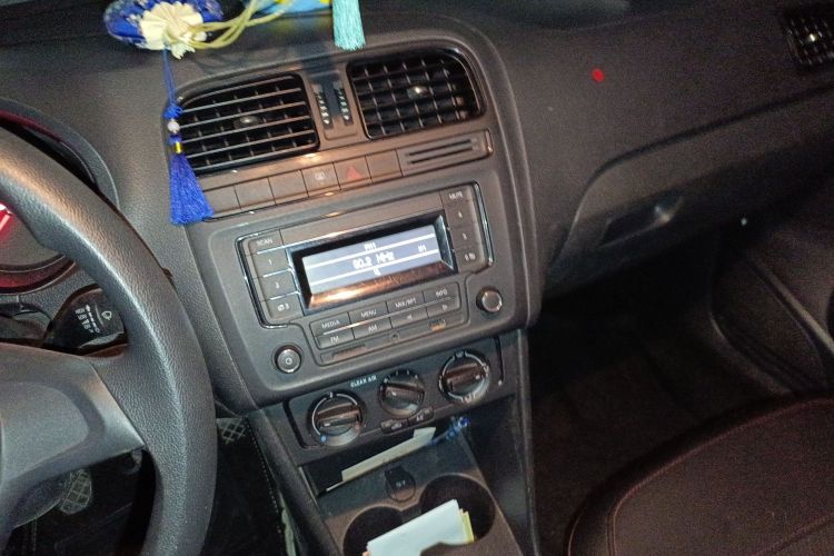 大众 Polo 2016款 1.4L 手动风尚型局部细节16