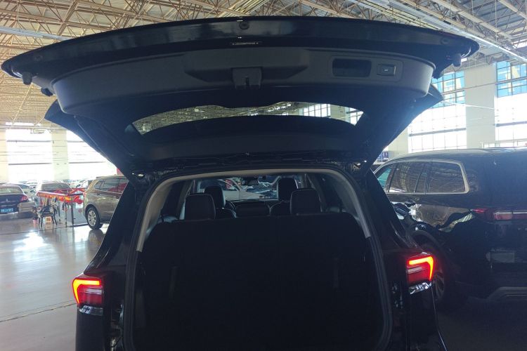 福特 领裕 2023款 EcoBoost 225 尊领型 7座（2/3/2）机舱底盘23