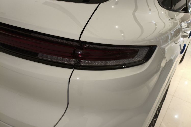 保时捷 2024款 Cayenne 3.0T车身外观6006