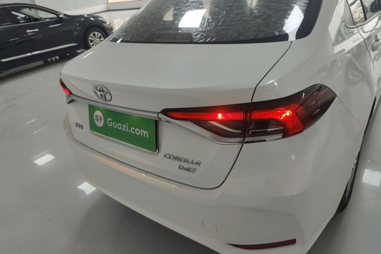 丰田 卡罗拉 2019款 1.2T S-CVT GL-i精英版车身外观6