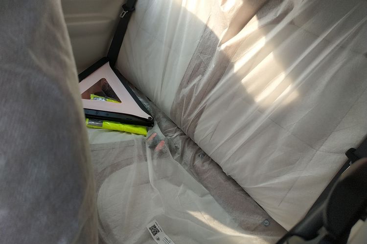 吉利银河 熊猫 2025款 210km 元气熊中控内饰21