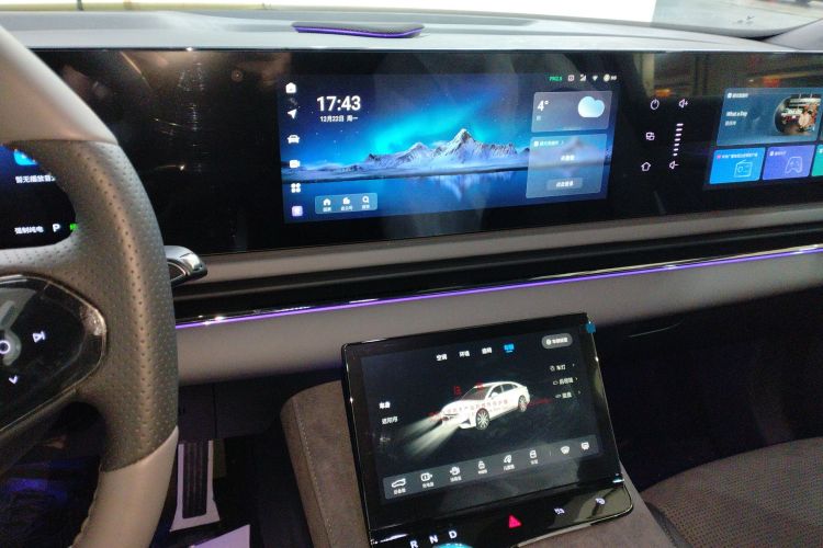 岚图汽车 岚图追光 2024款 PHEV 四驱超长续航行政版中控内饰16