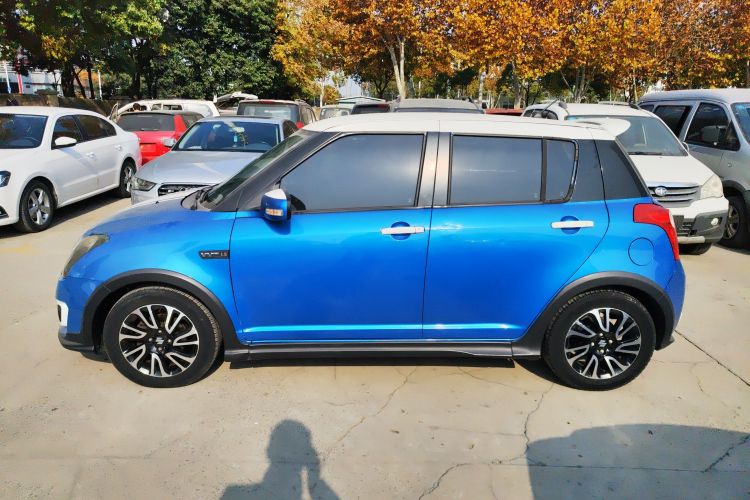 铃木 雨燕 2015款 1.5L 自动限定版车身外观6002